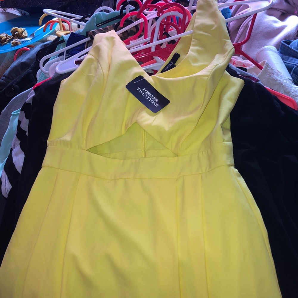 Yellow dress